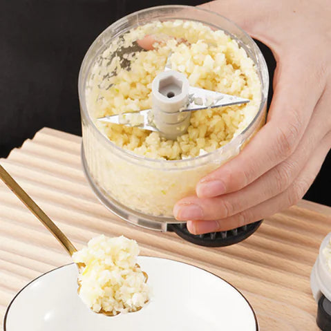 Kitchen Garlic Churn Mini Gadget Roller Tool